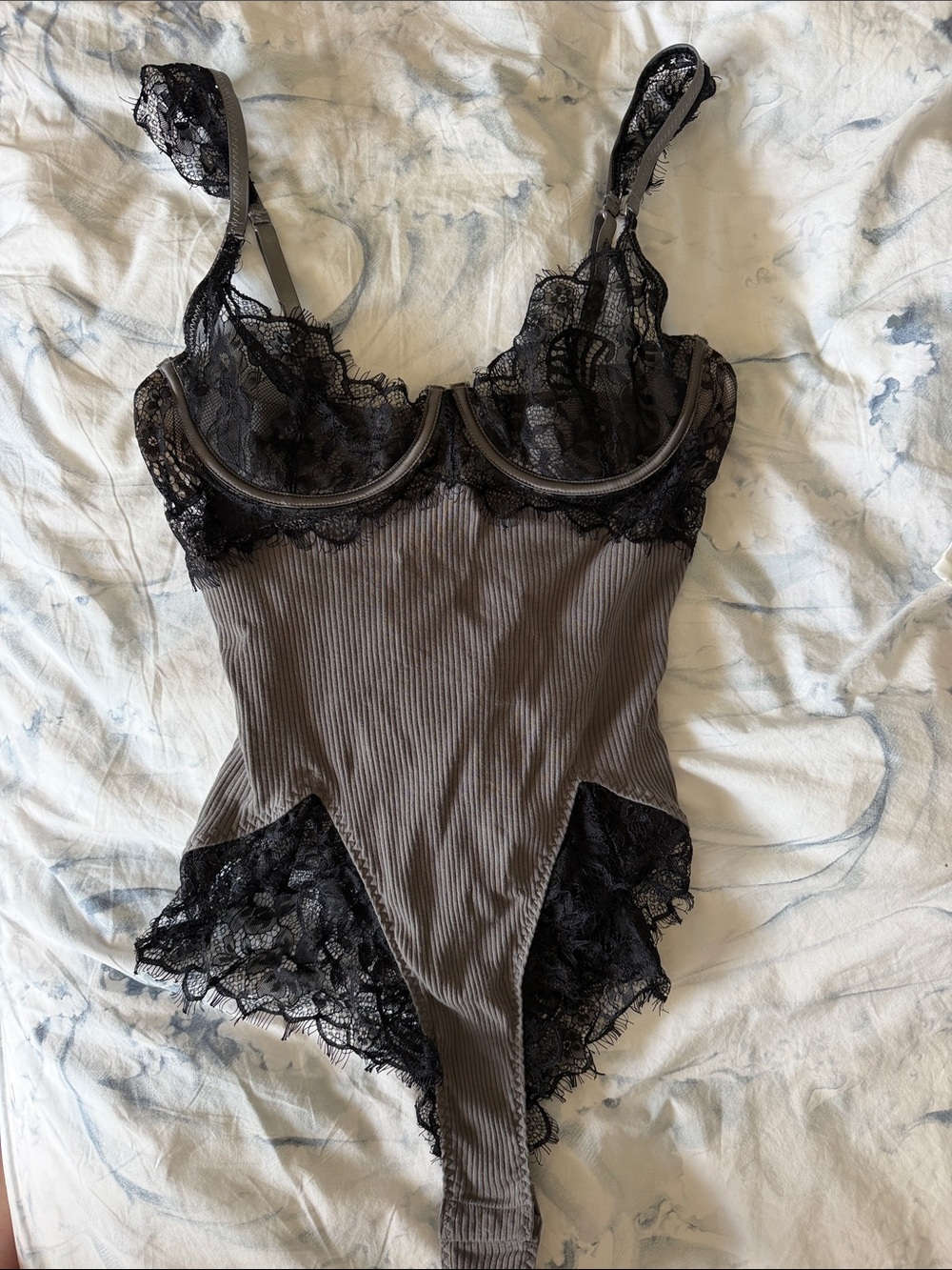Oh La La Cheri Lace-Trim Ribbed Bodysuit Lingerie in Charcoal and Black - size L